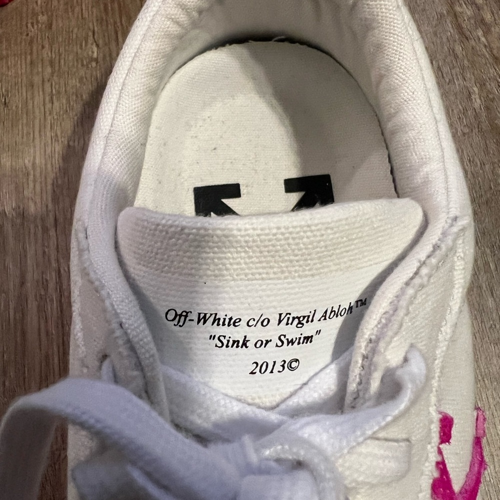 Off white - Picture 3 of 6